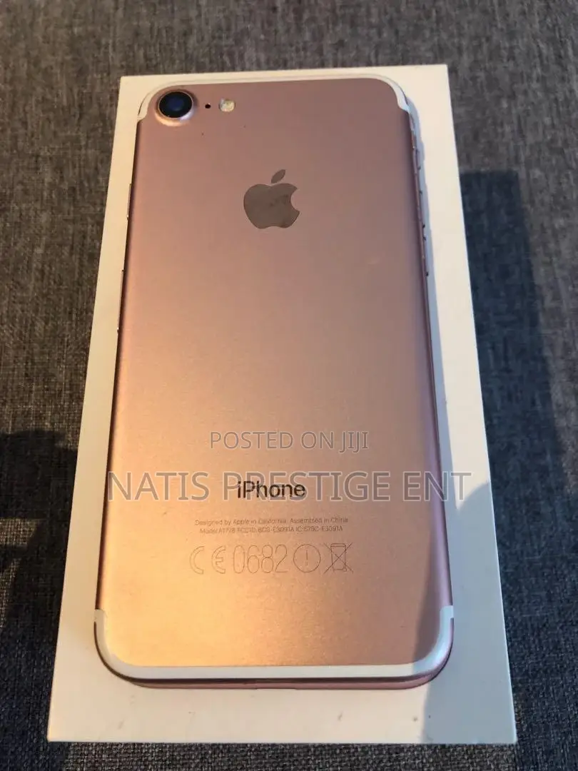 New Apple iPhone 7 128 GB Gold