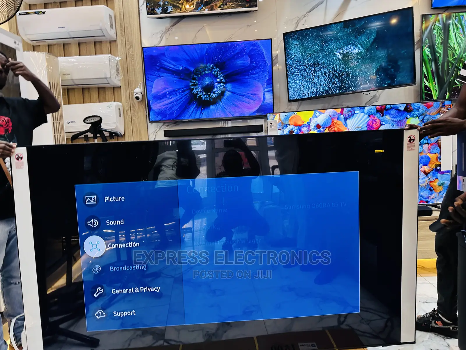 Revealed Samsung UHD Screen  85”Bu8000 Tv