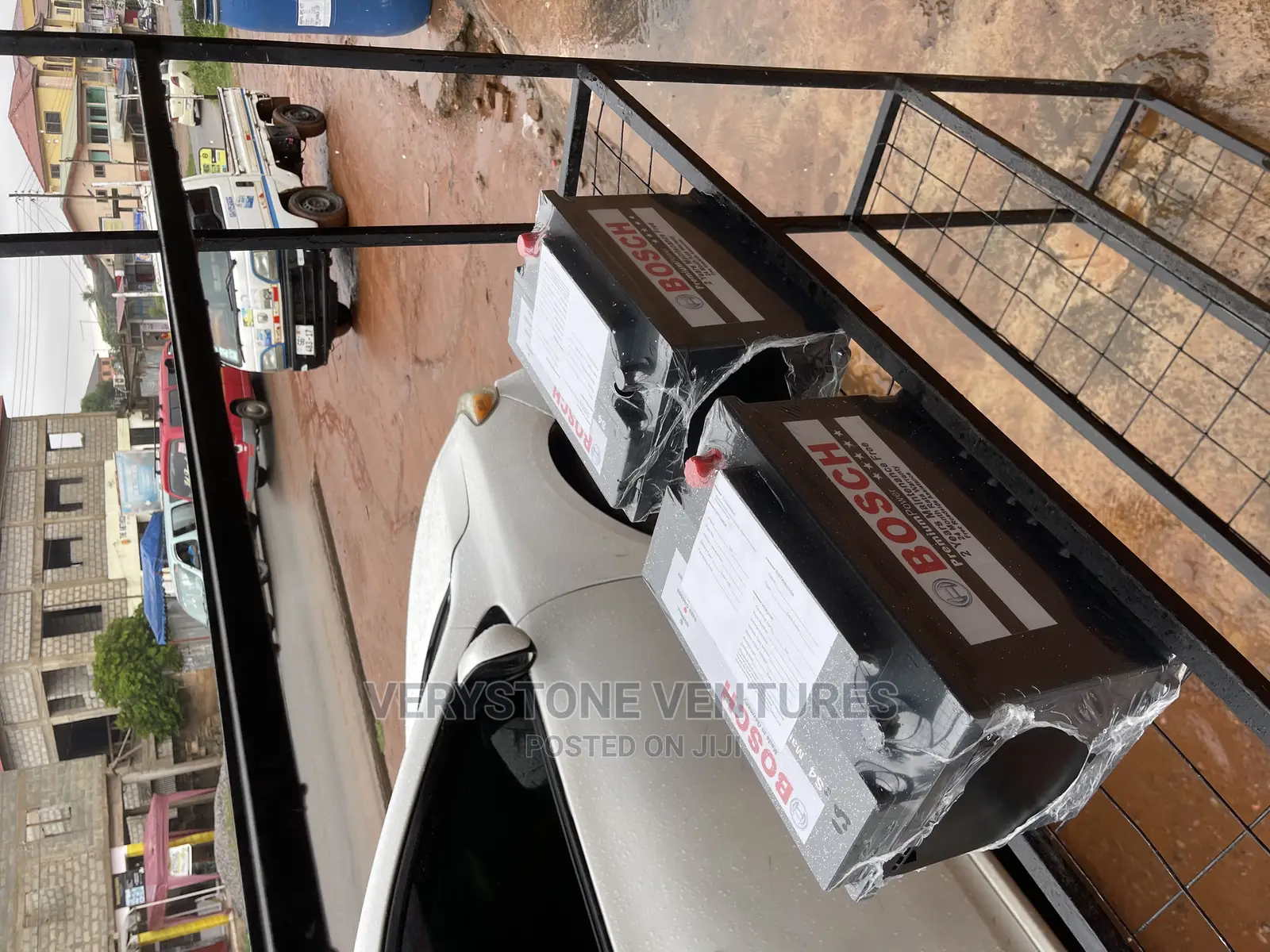 BOSCH CAR BATTERY 15 Plate + BATTERY 5 Star