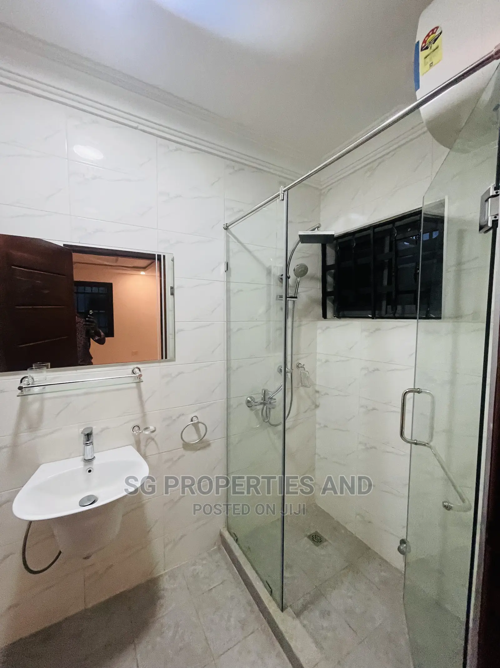 2bdrm Apartment in Lashibi, Spintex for rent