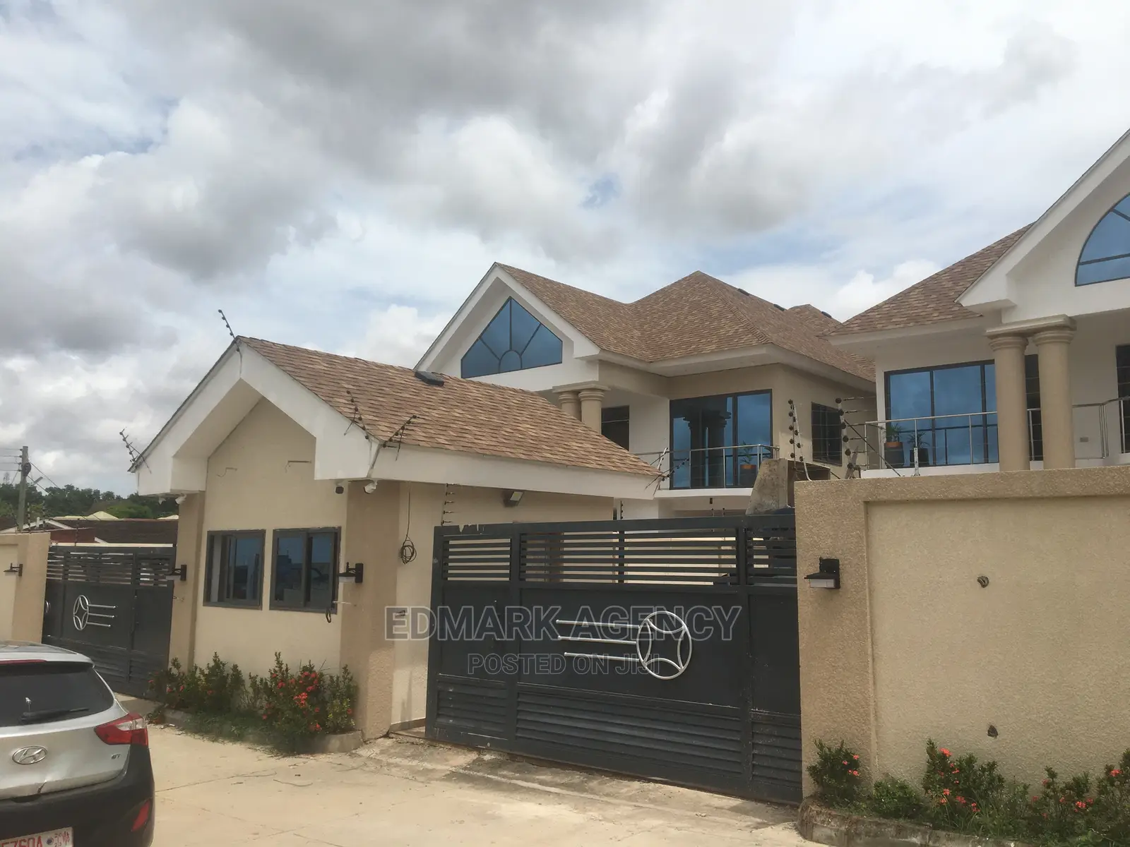 4bdrm House in West Legon, Presby Church Area for sale