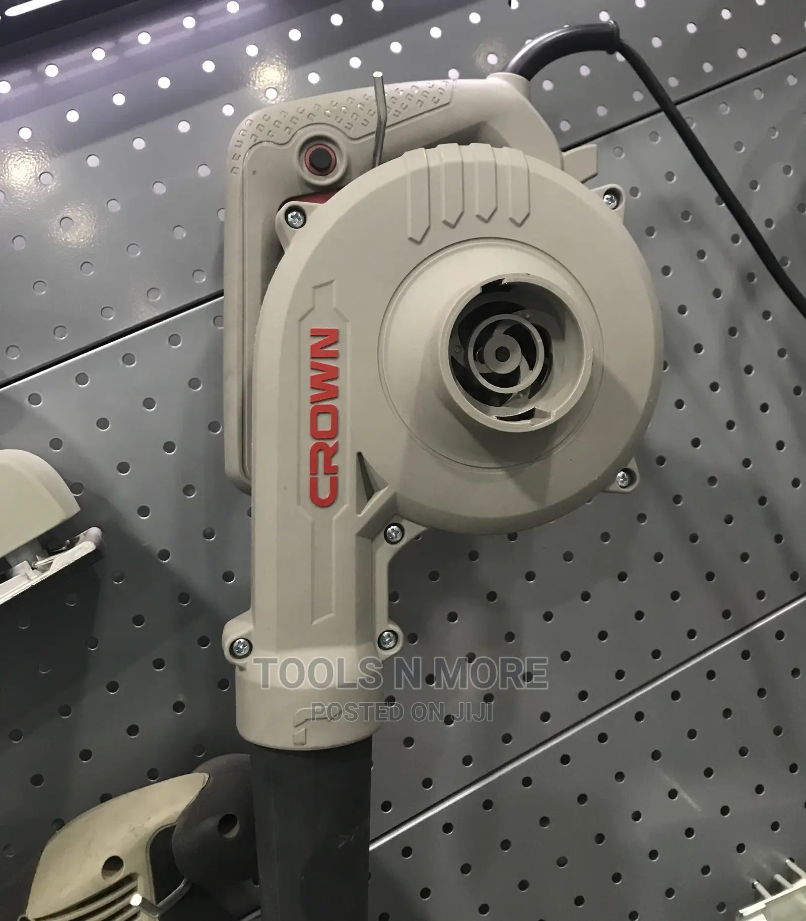 Crown Aspirator Blower (710w) - Ct17010