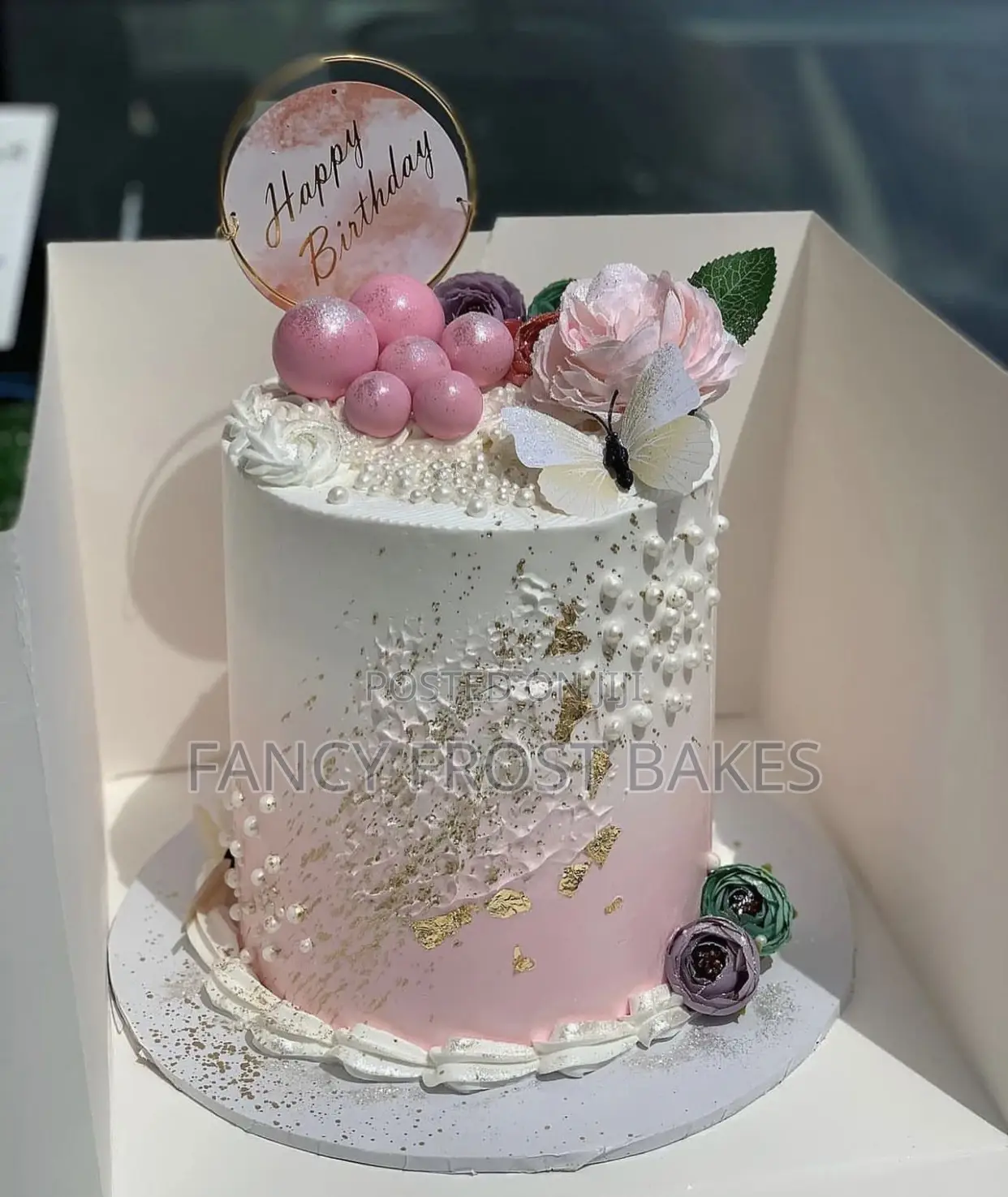 Super Customized Cakes for Birthdays , Wedding and Parties