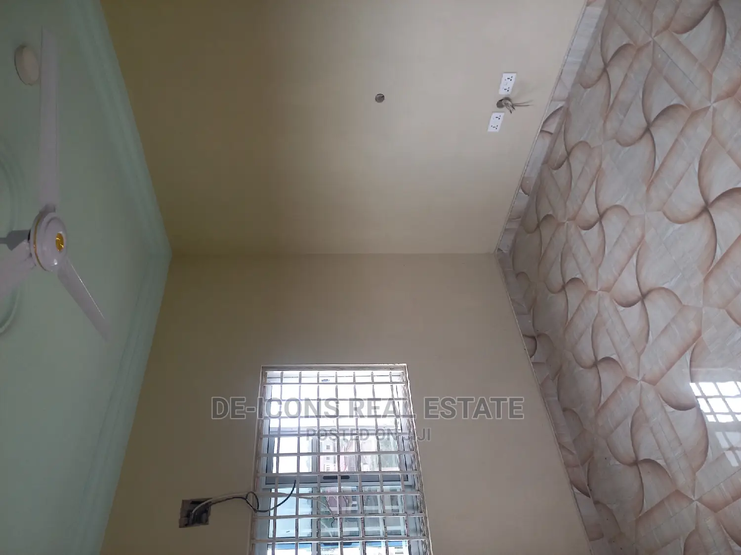 1bdrm Apartment in De-Icons Real Estate, Kasoa for rent