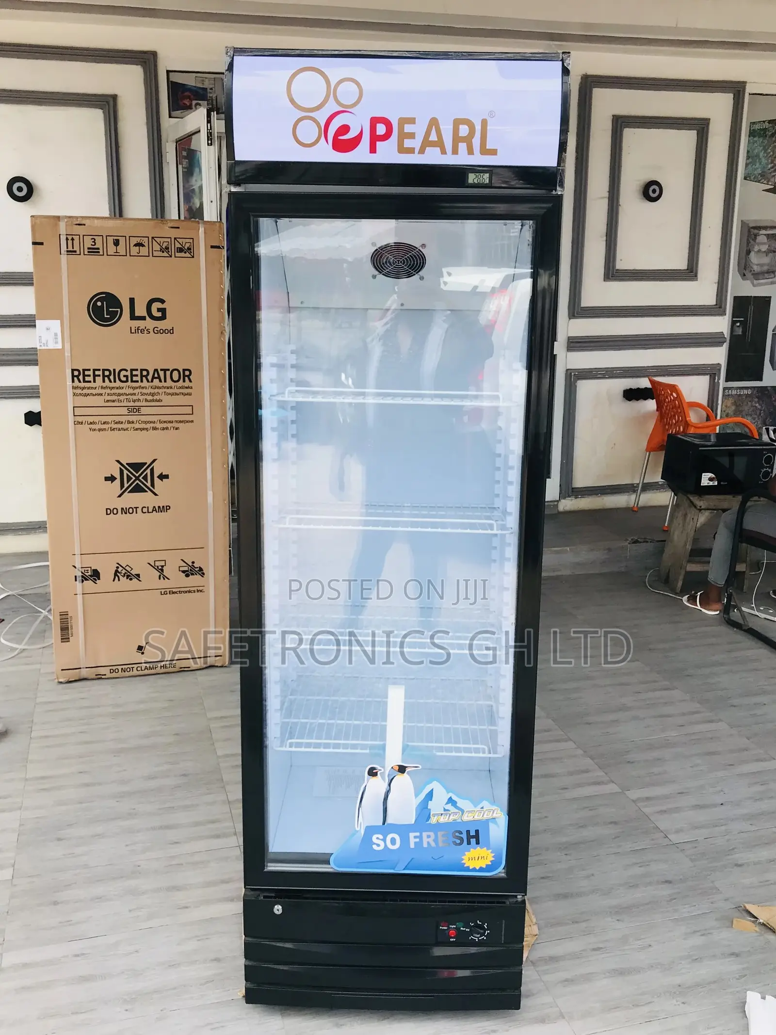 Pearl Singledoor PVC-46 Display Fridge 318 Liters 
