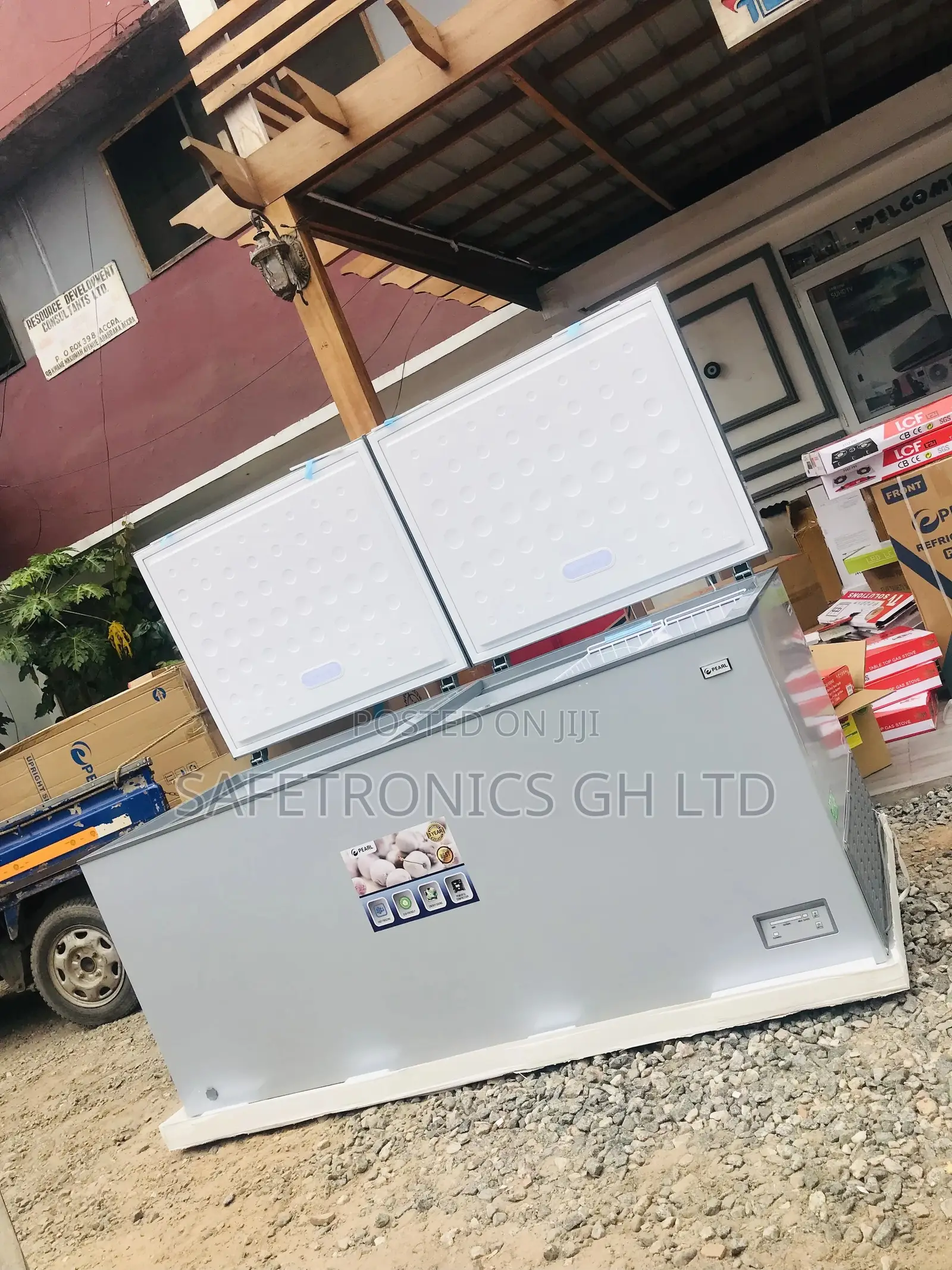 Newly Arrived PCF-850 Chestfreezer Doubledoor 708l Pearl