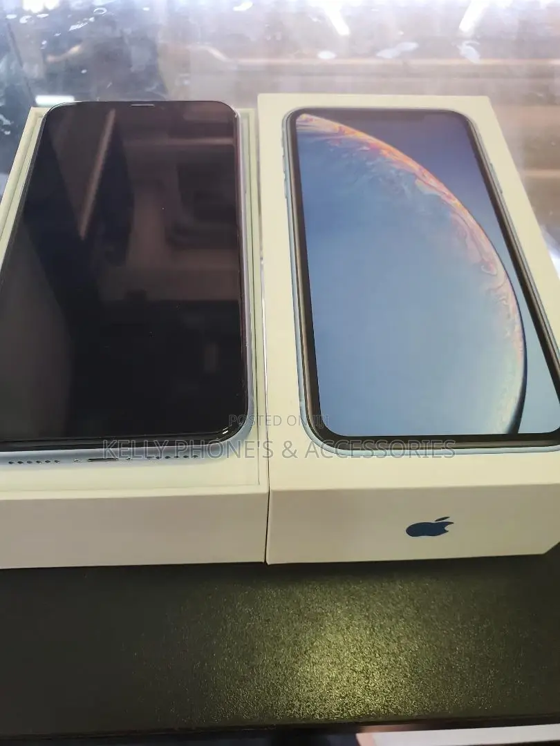 New Apple iPhone XR 256 GB Black