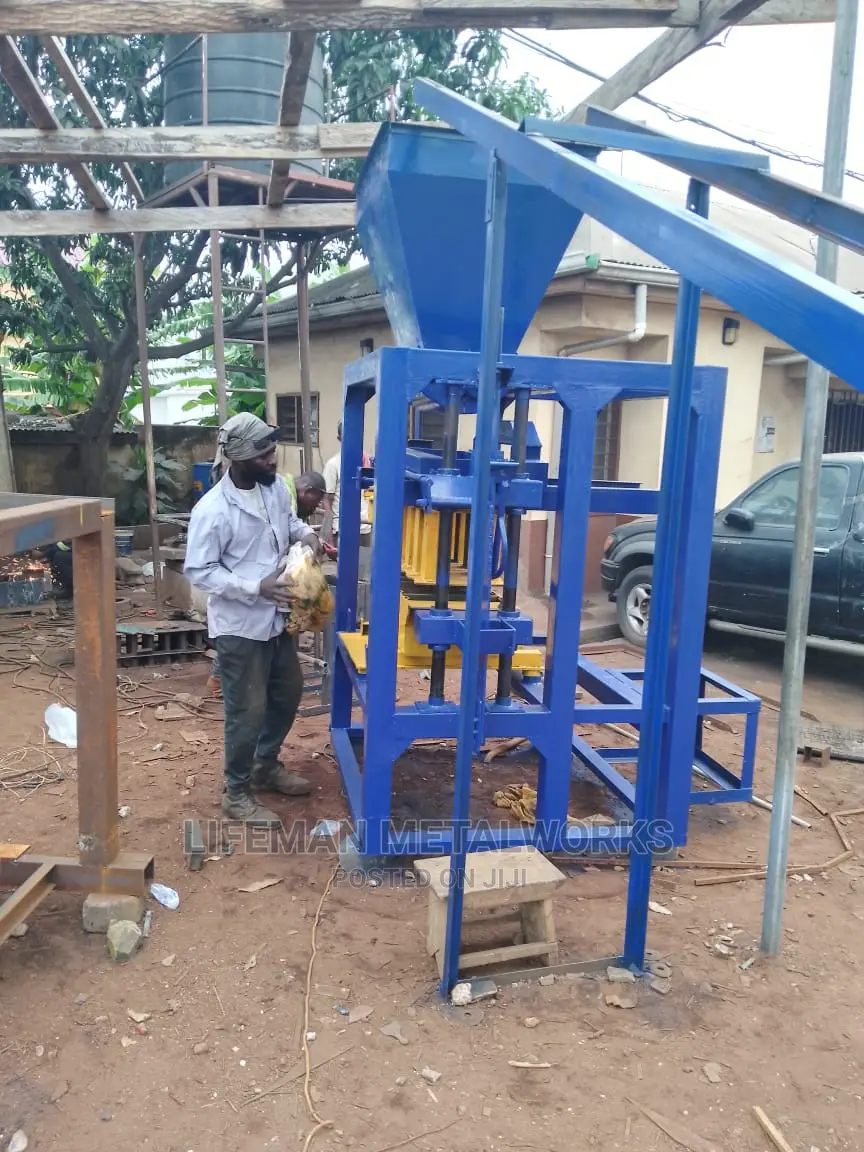 A Complete Automatic Block Machine