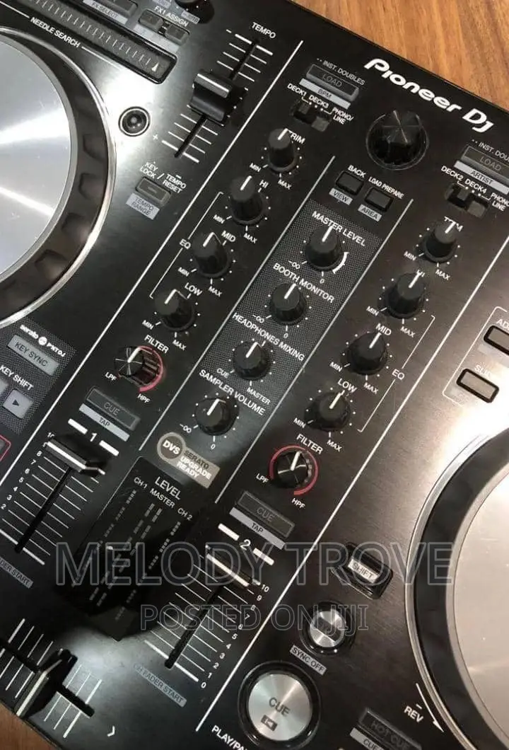 Pioneer DDJ-SR2 Serato 2-Channel Digital DJ Controller