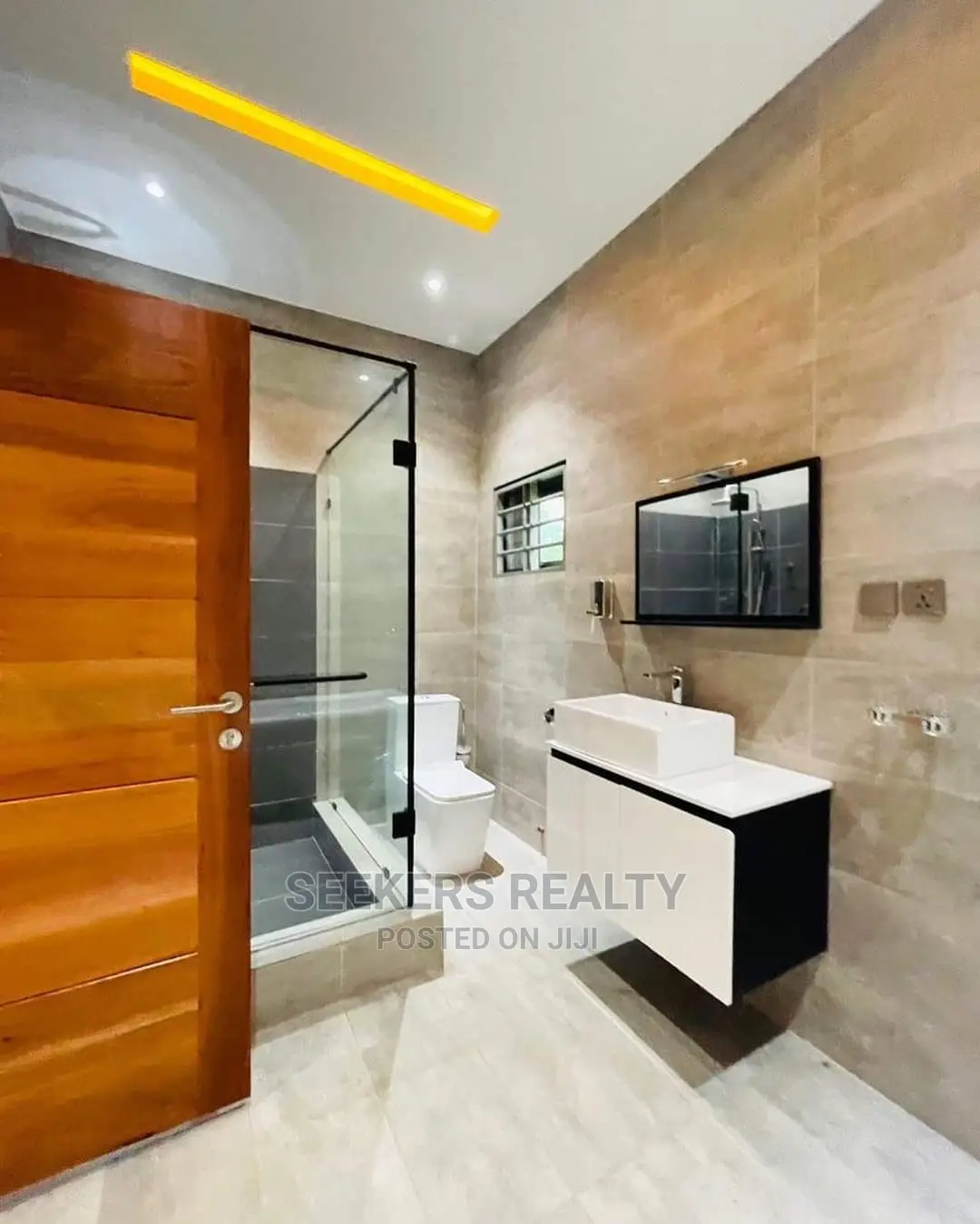 4bdrm House in Seekers Realty, Adenta for sale