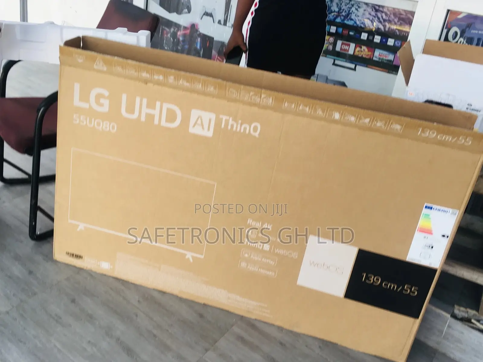 Essential Lg Uq80 55 Inches Glossy LED Tv