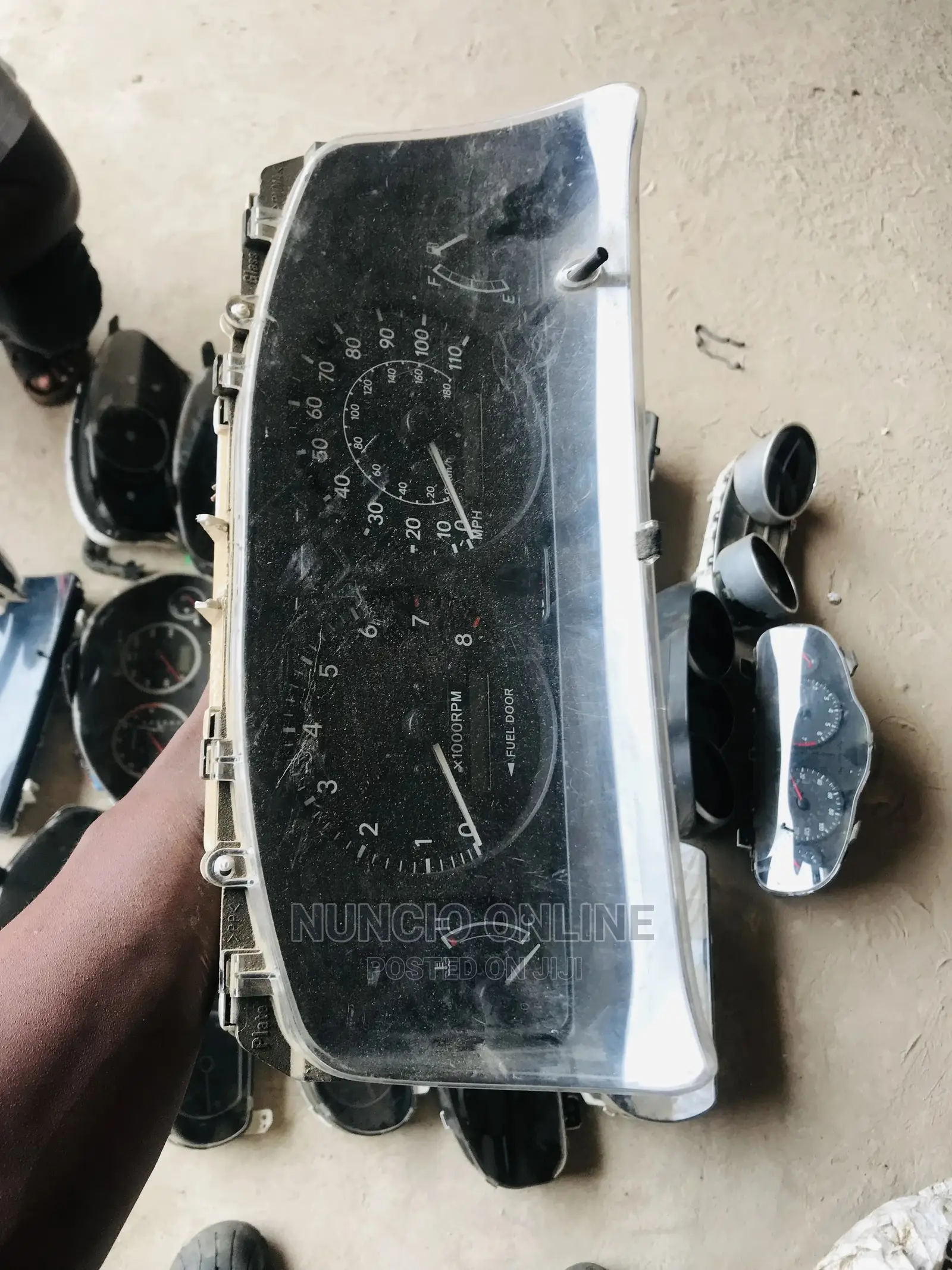 Toyota (Kuame) Corolla 2000 Meterboard Panel