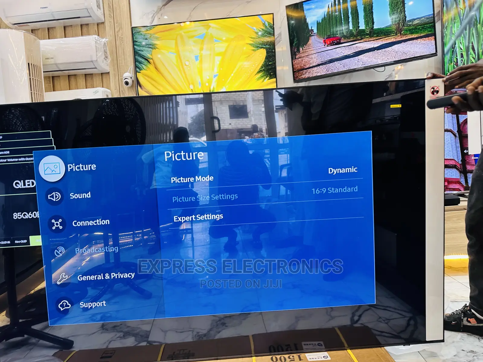 Best Buy for Less Samsung UHD Smart 85”Bu8000
