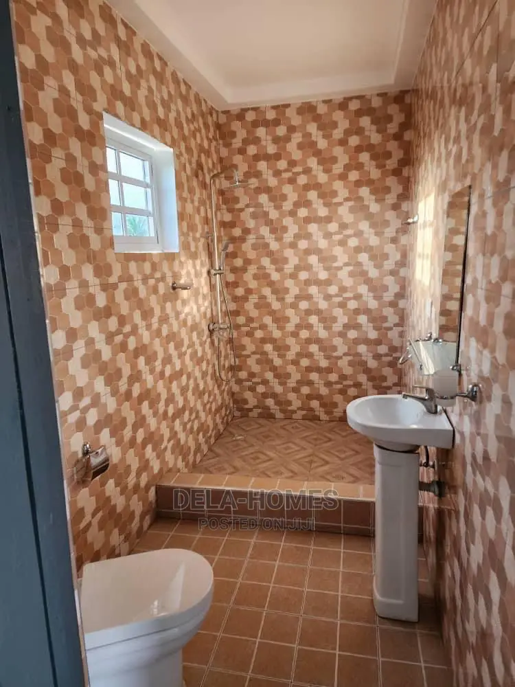 1bdrm Apartment in Oyarifa for rent