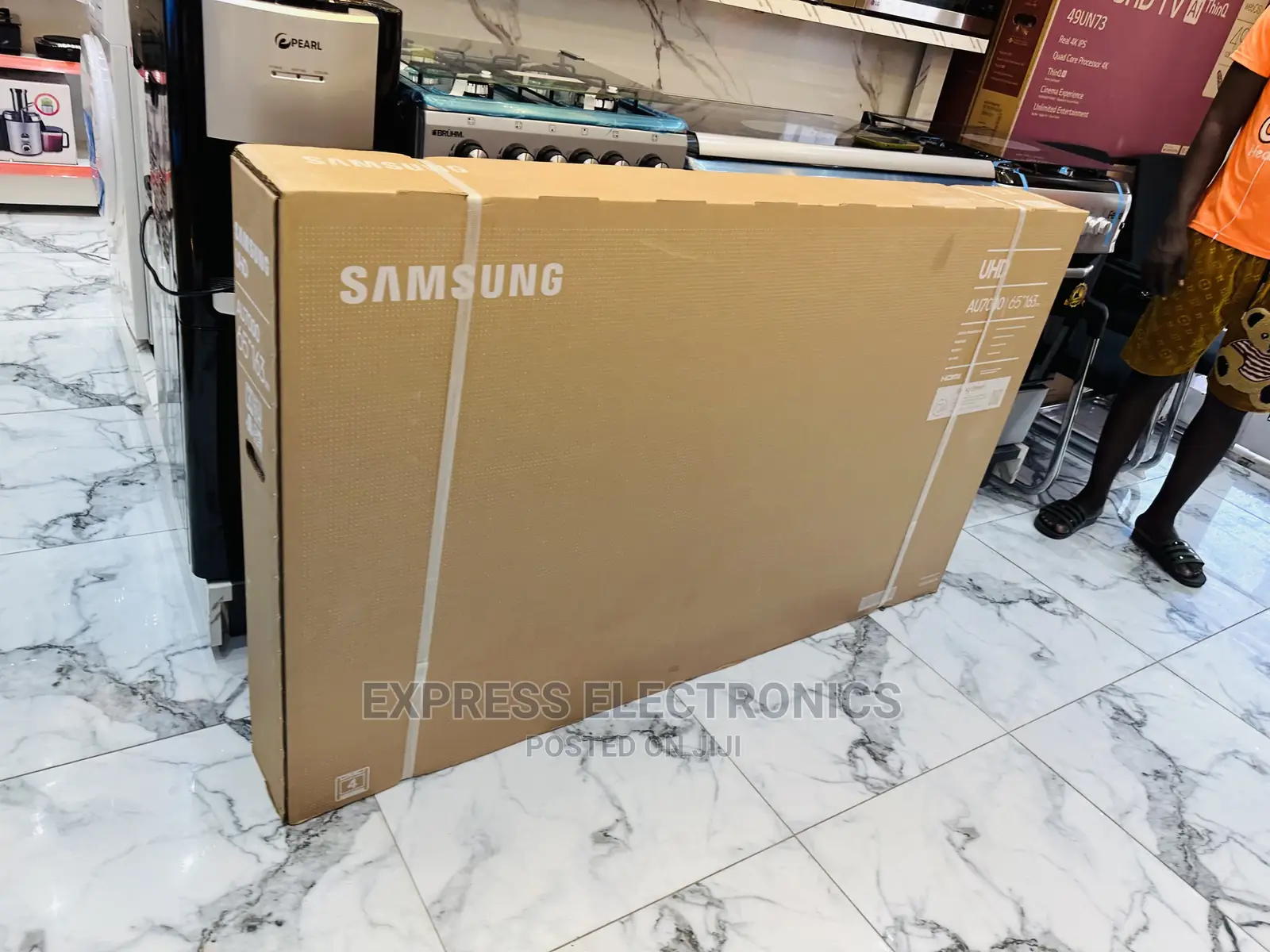 Series 7 Spectacular Display UHD Smart Samsung 65