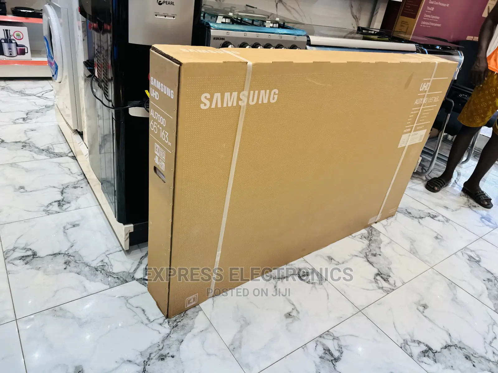 Series 7 Spectacular Display UHD Smart Samsung 65