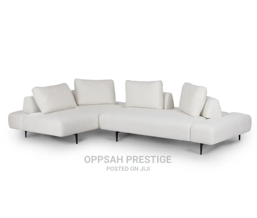 Divan Quartz White Sectional