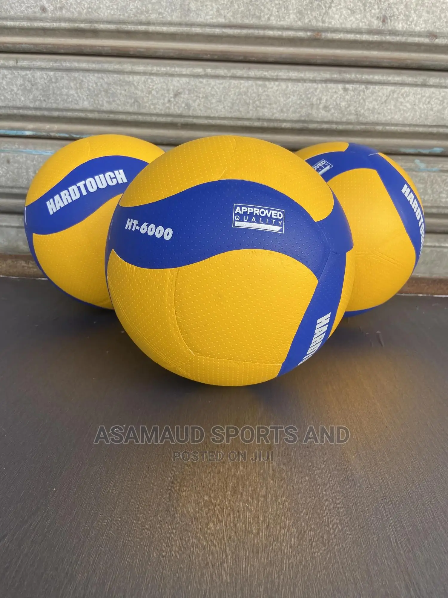Original Hard Touch Vollyball at Cool Price