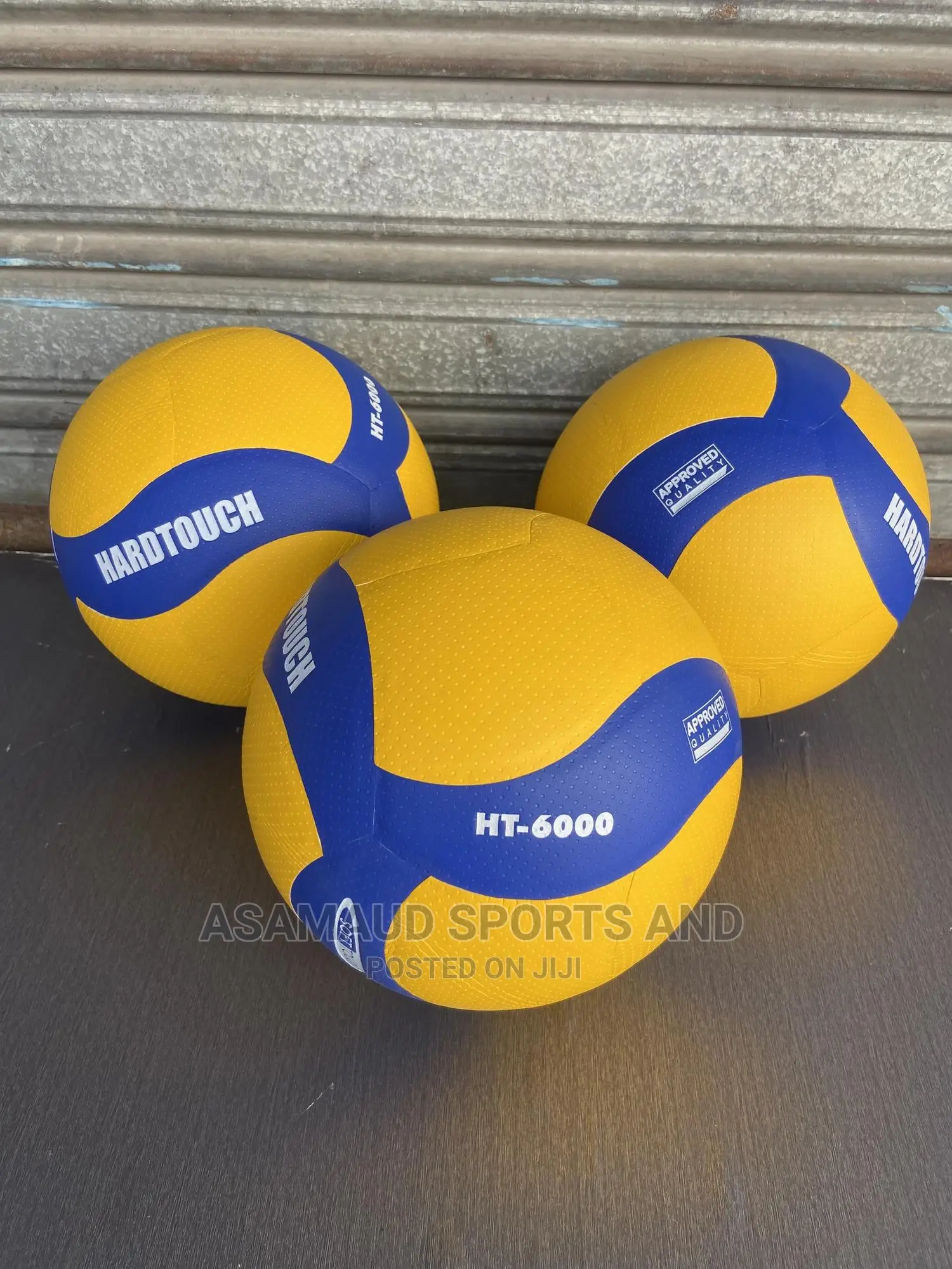 Original Hard Touch Vollyball at Cool Price