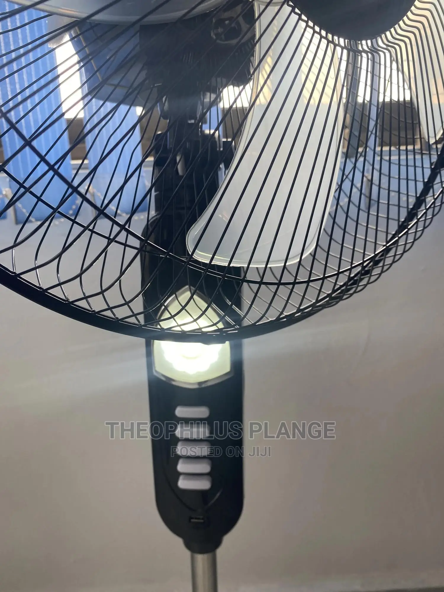 Solar Rechargeable Fan. With Extra Battery And Solar Panels