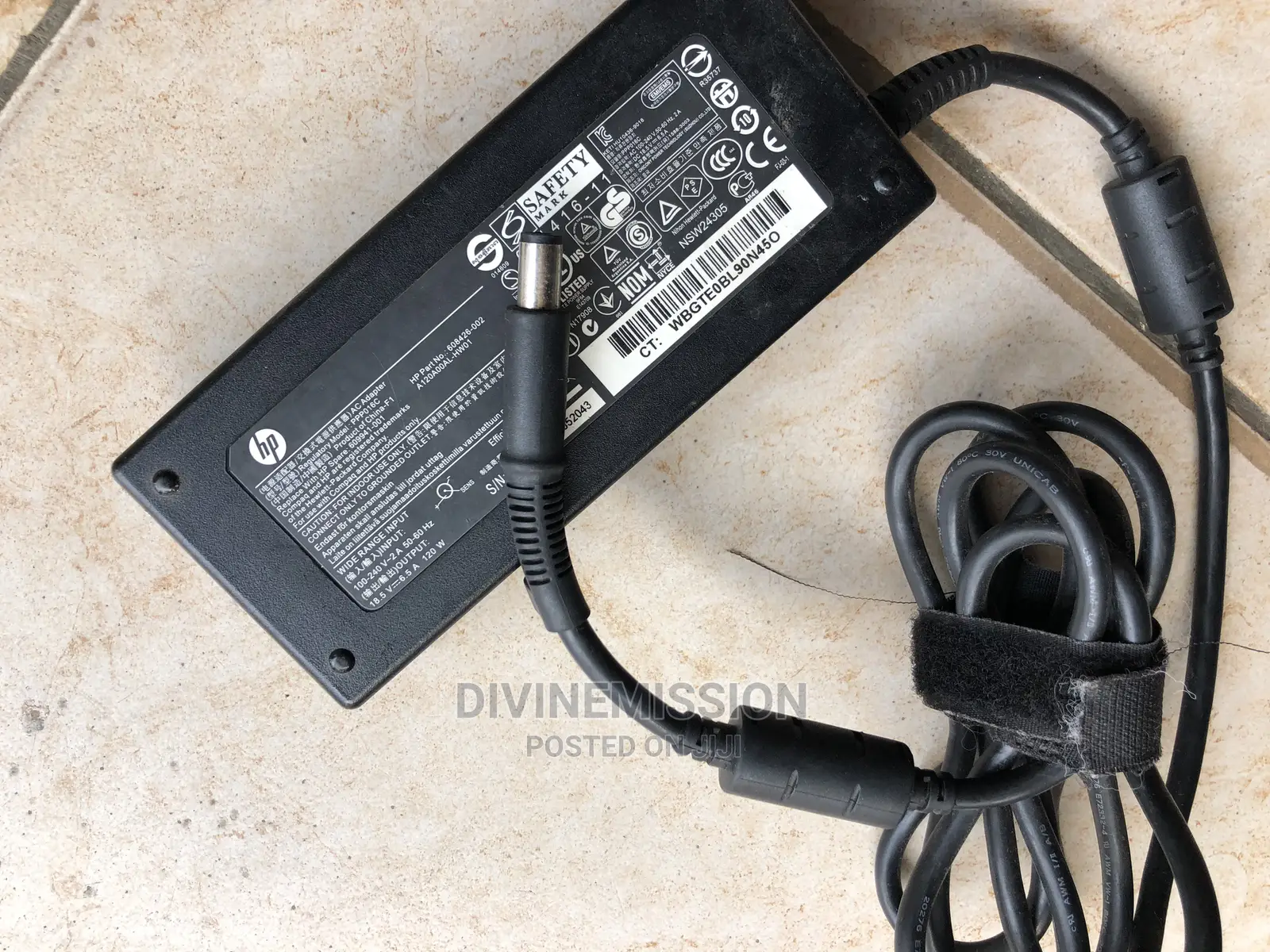 Hp Big Pin 120w U K Used Laptop Chargers , 120w