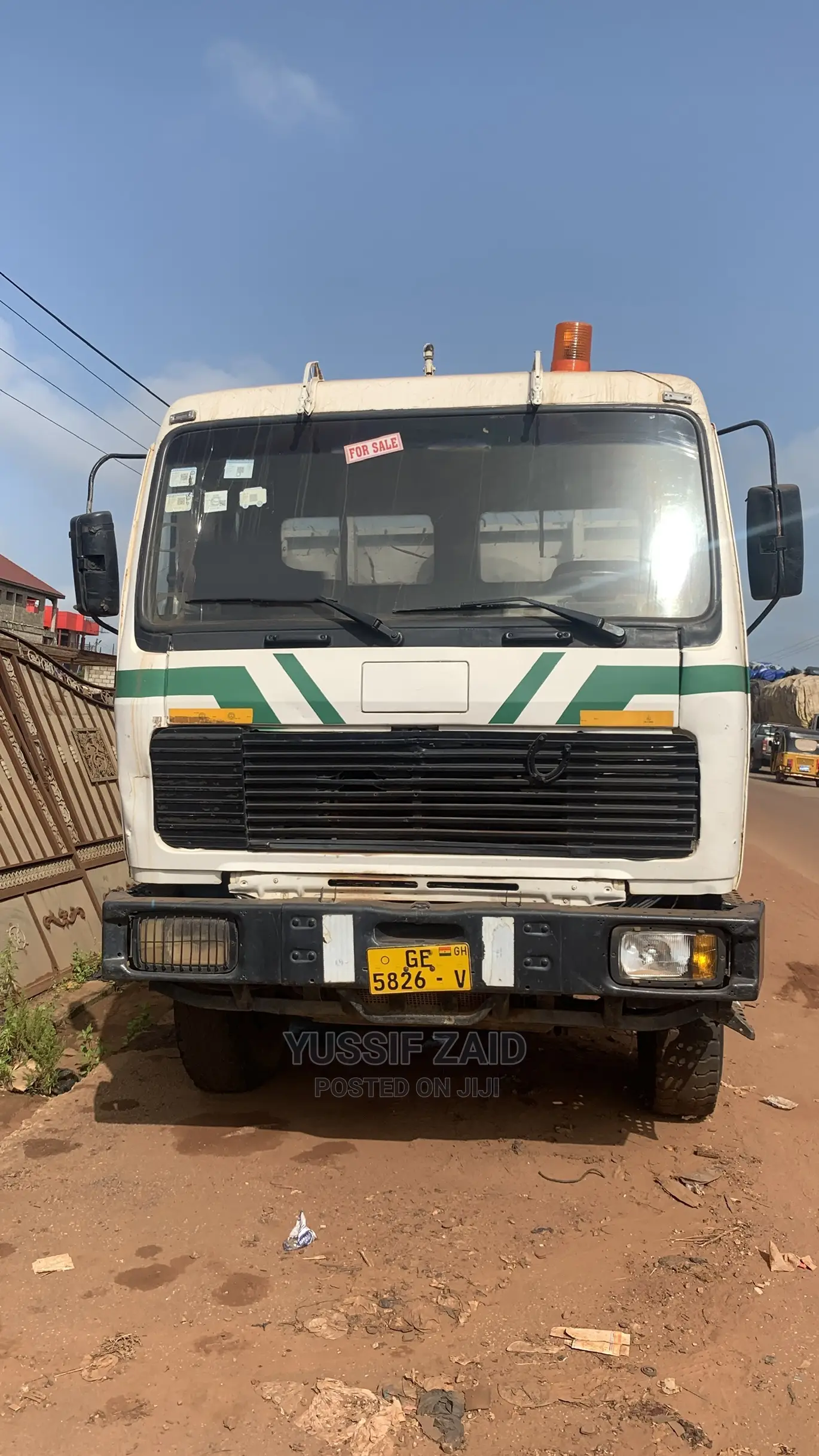 Benz Tipper Truck V