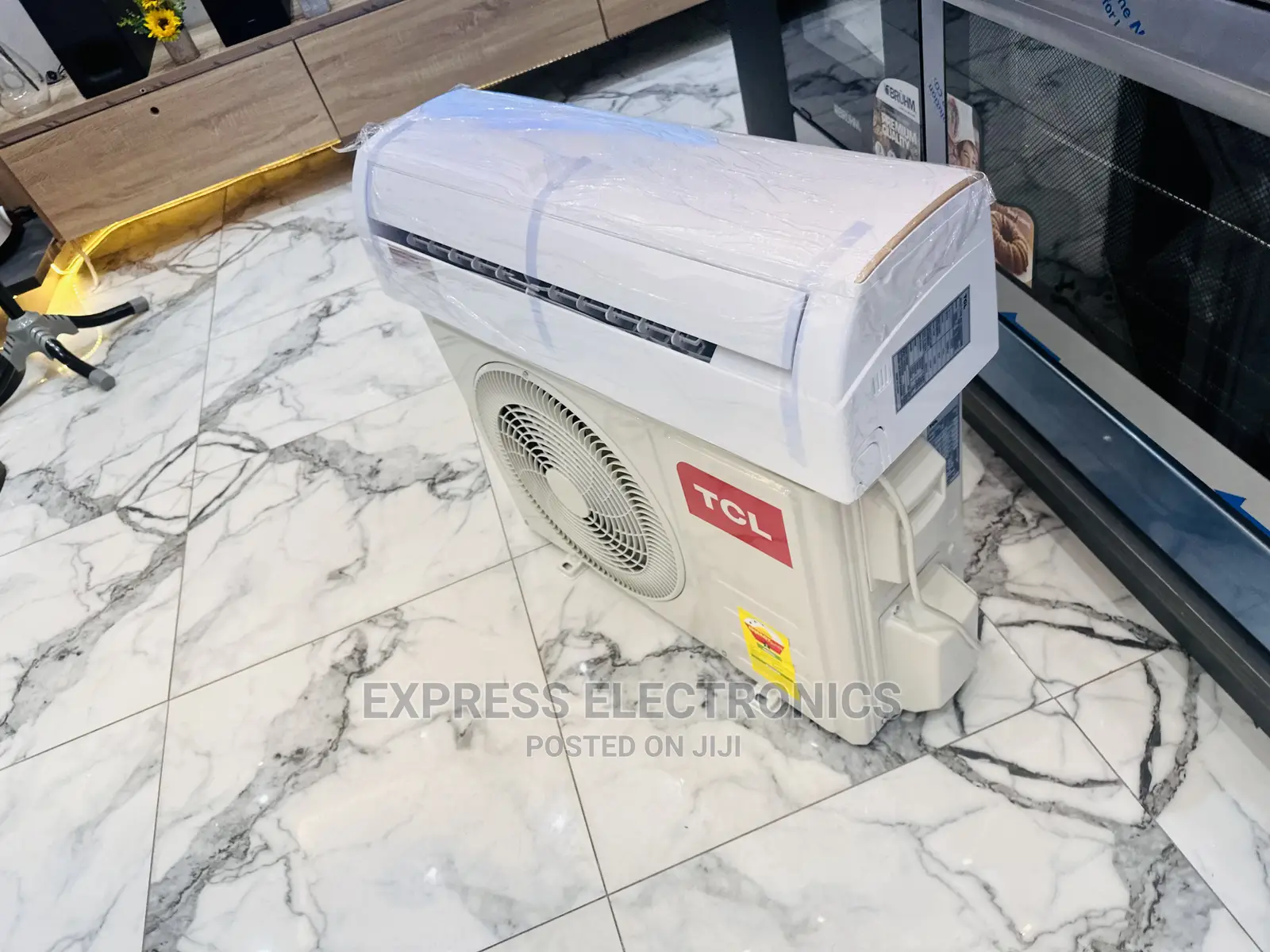 Spectacular Design TCL 1.5hp Split R410 AC.