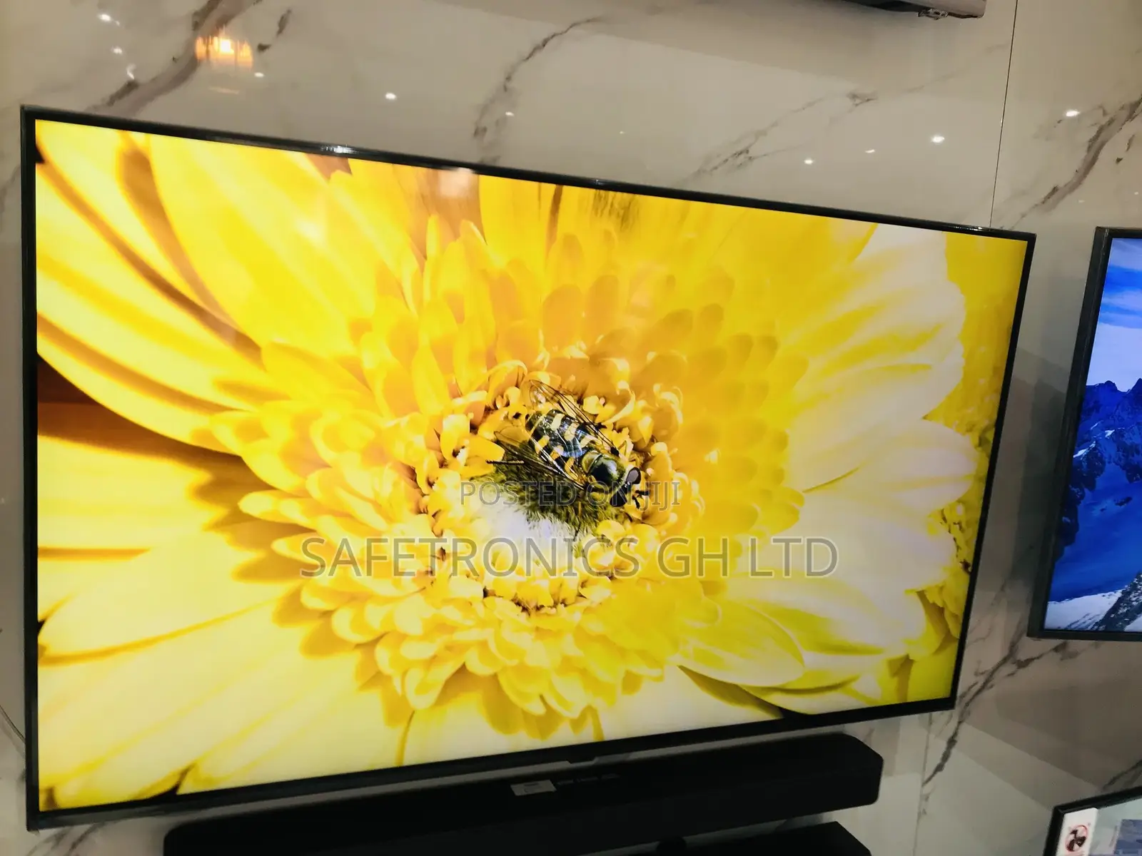 BU80 43 Inches Glossy LED Samsung UHD Tv