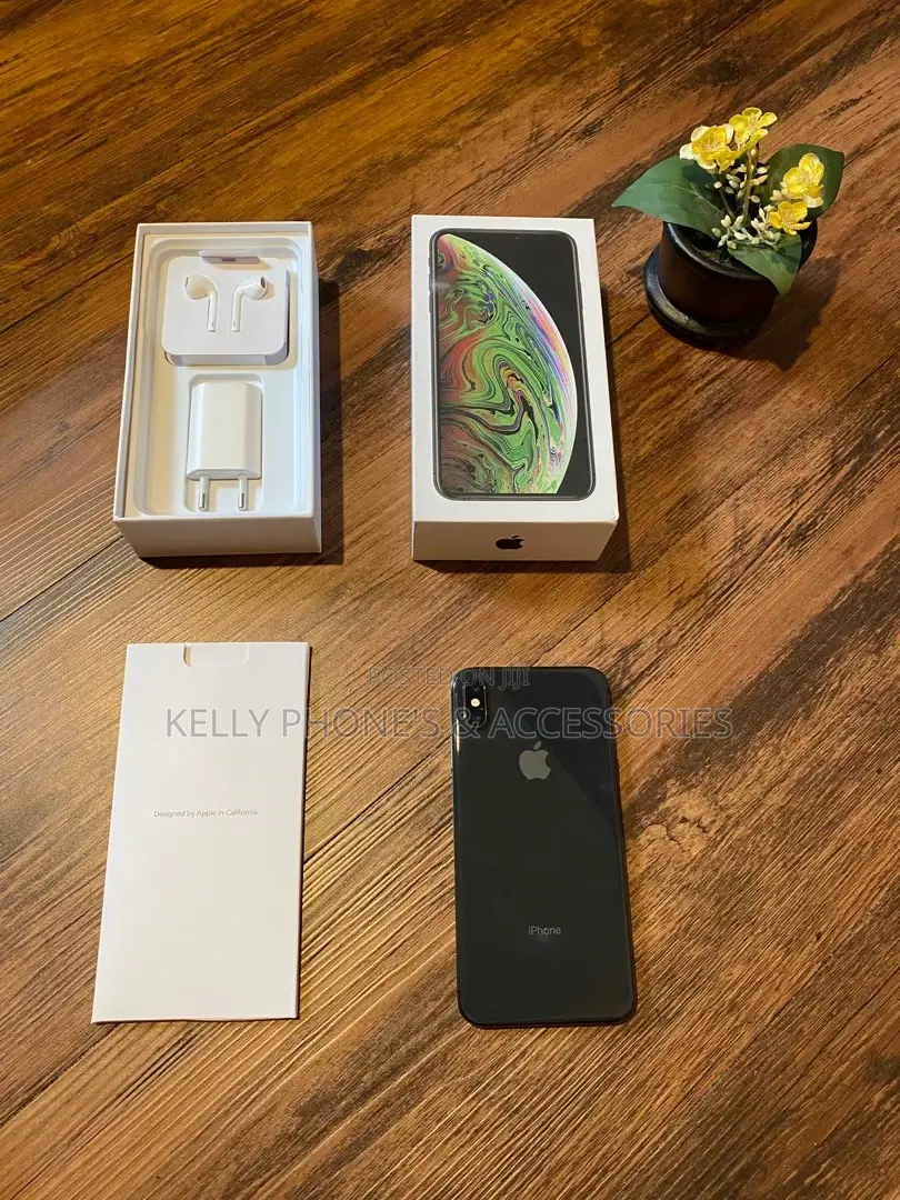 New Apple iPhone XS Max 256 GB Black