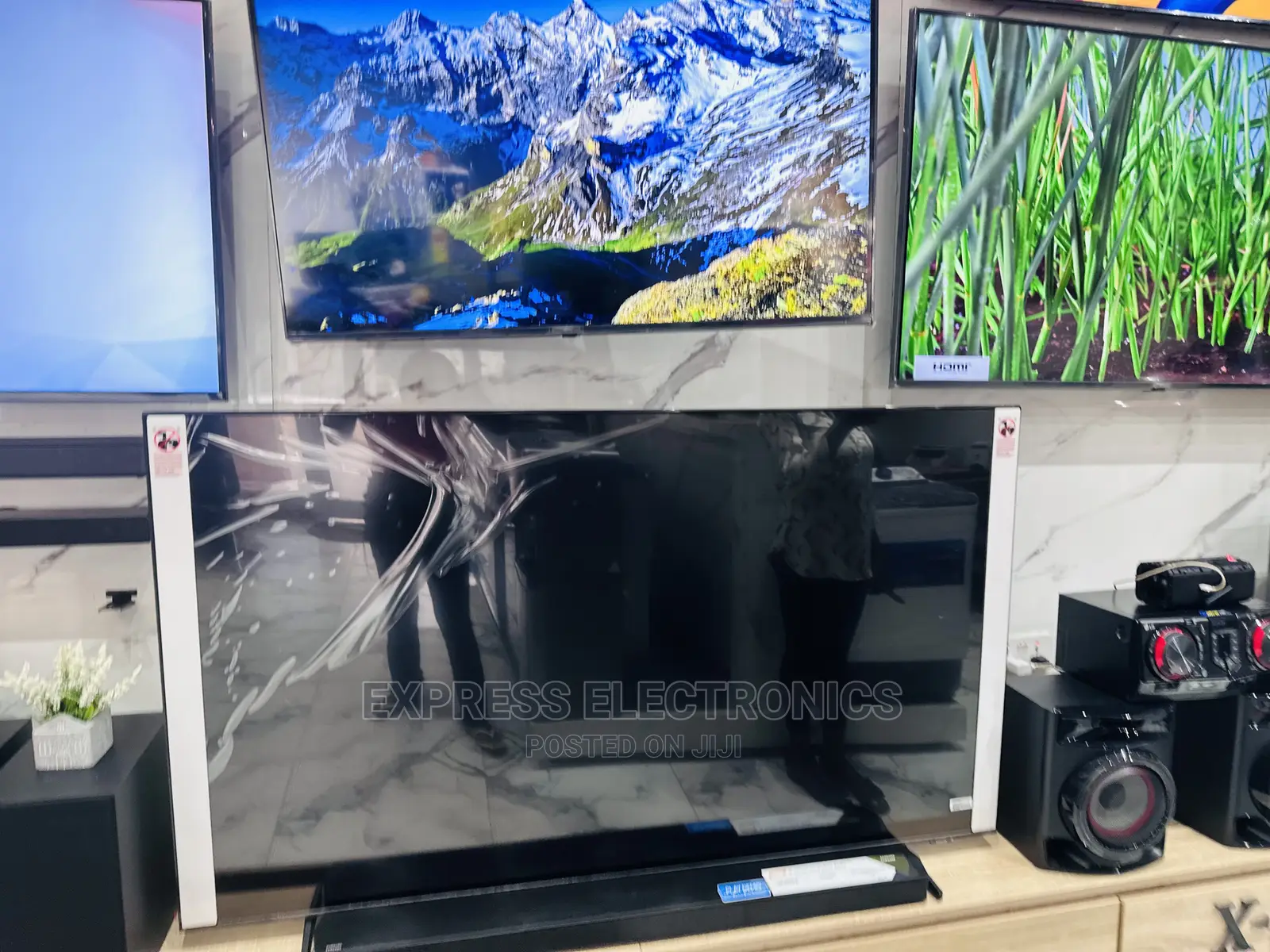 70UR80003 Experience Clear View UHD Smart LG Tv