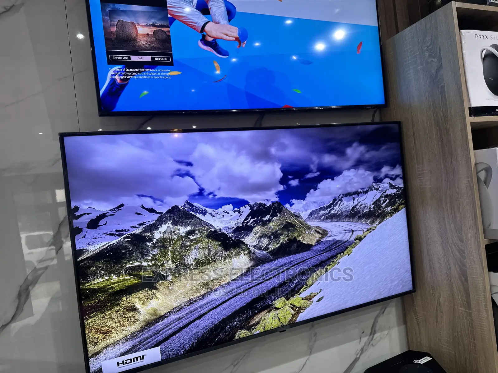 43”Cu7172 UHD Smart Samsung Smart Glossy Screen