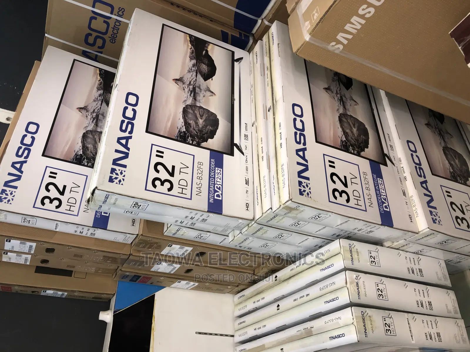 Digital Satellite Nasco 32 Inch TV