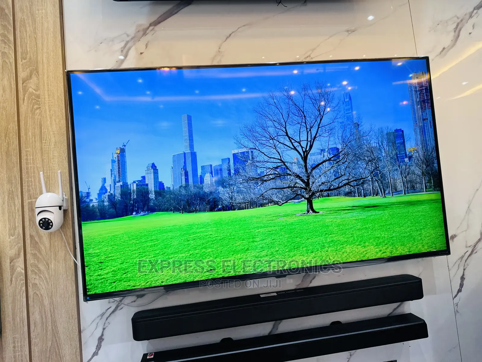 Samsung UHD Smart50”Cu7172 Tv  Crisper Dialogue