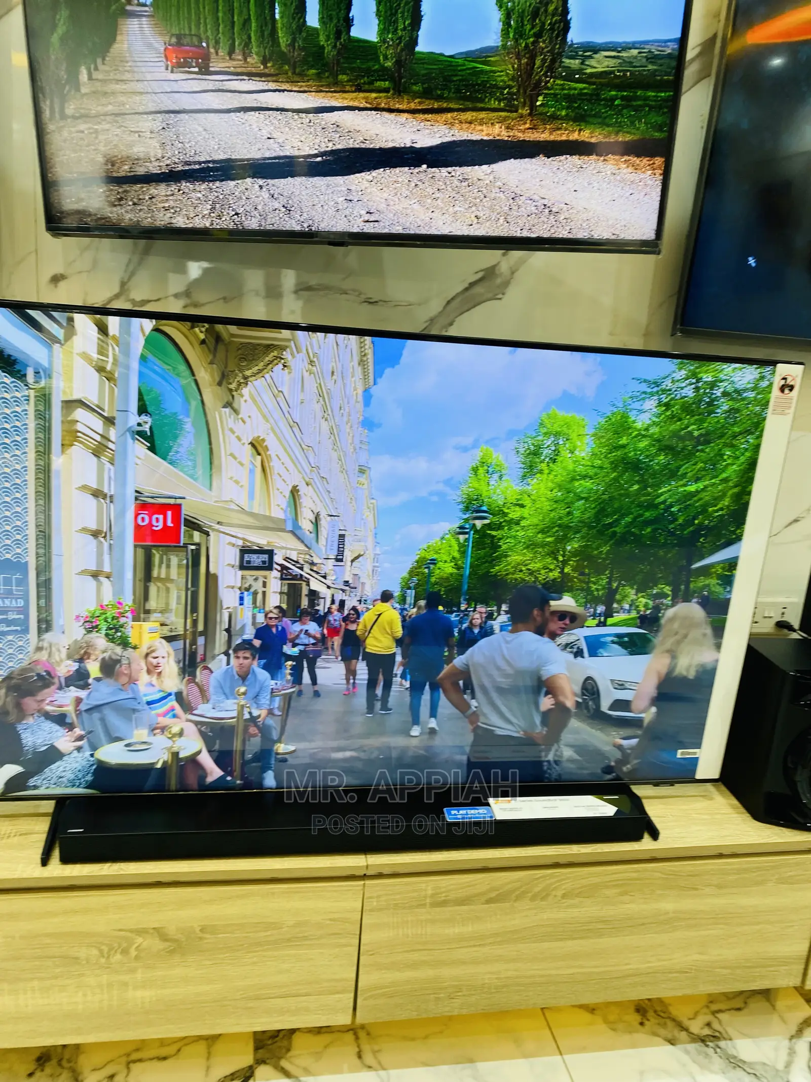 Perfectly Designed Samsung 65” Crystal Uhd LED Tv 65CU8002