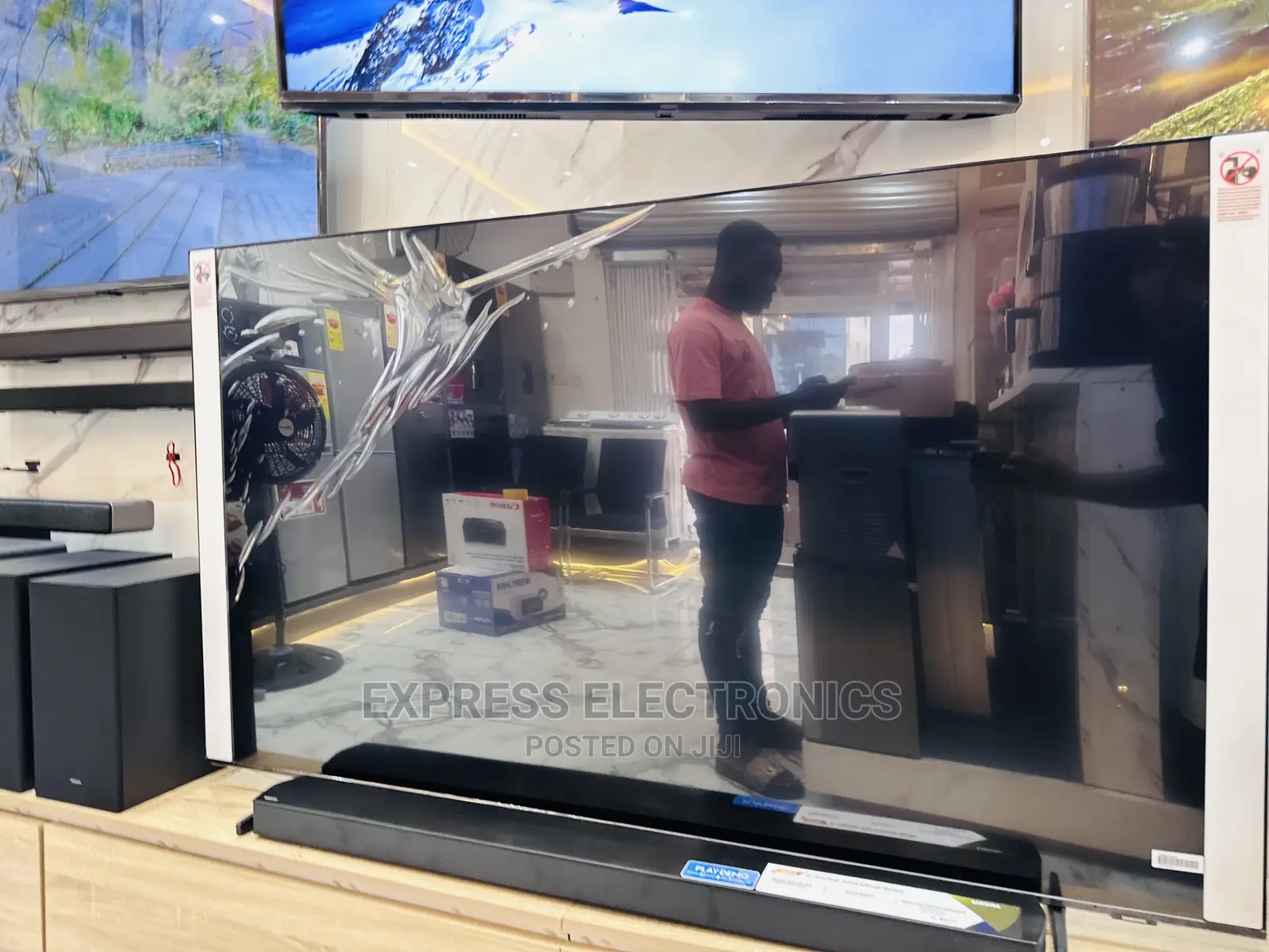 Crisper Dialogue 70UR80003 Lg UHD Smart Glossy Display