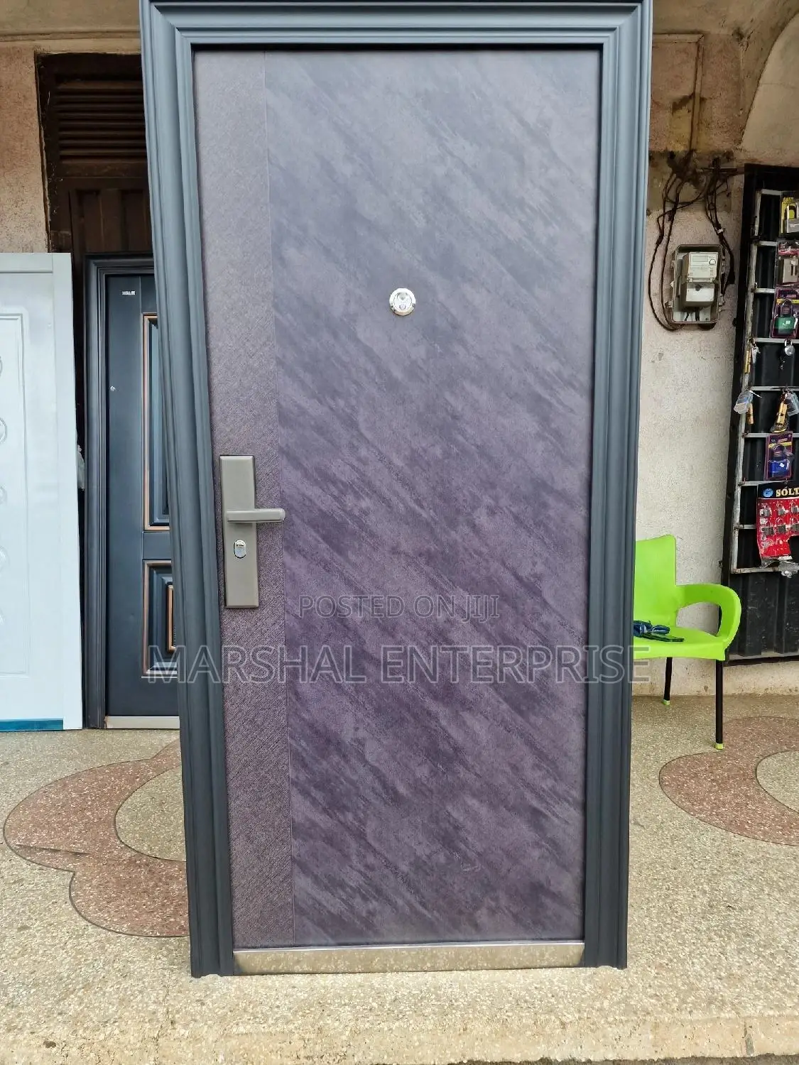 Smooth Door
