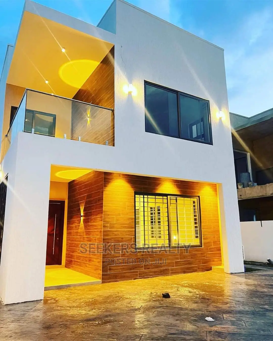 5bdrm House in Seekers Realty, Sakumono for sale