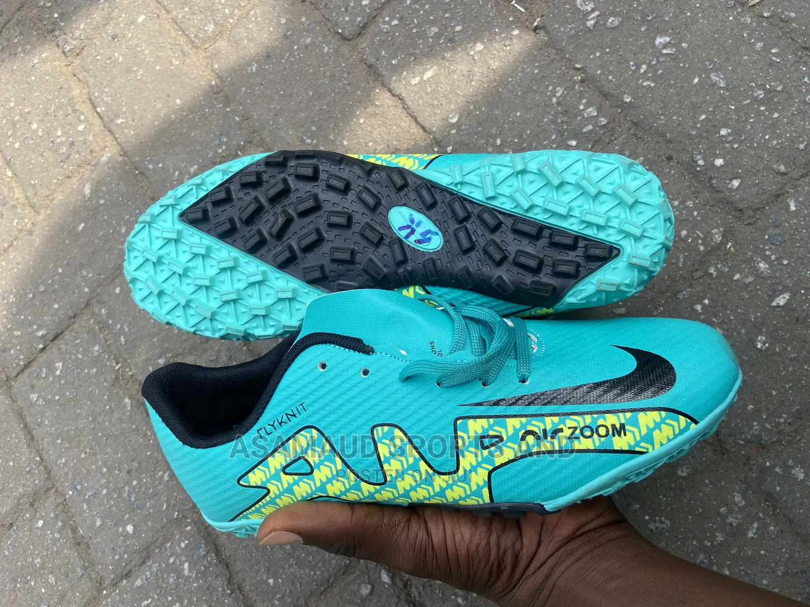 Original Gym Boot for Training at Cool Price