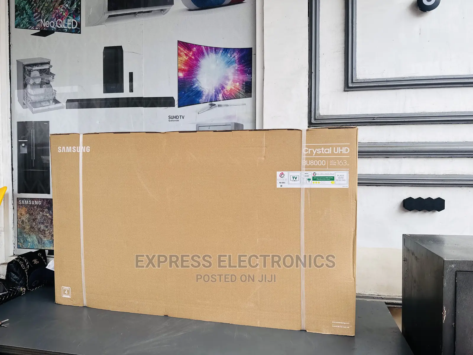Airslim Ultra Sleek UHD Smart Samsung 55”Au7022 Tv 