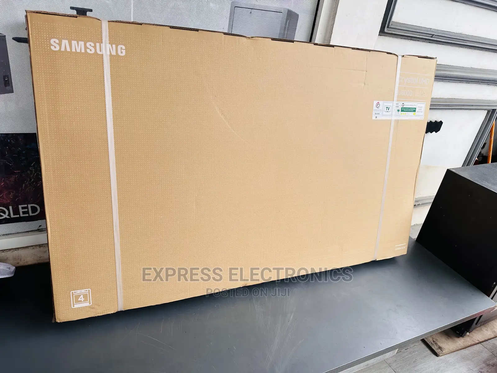 Realistic Shades and Hues Samsung 65”Au7092 UHD Smart