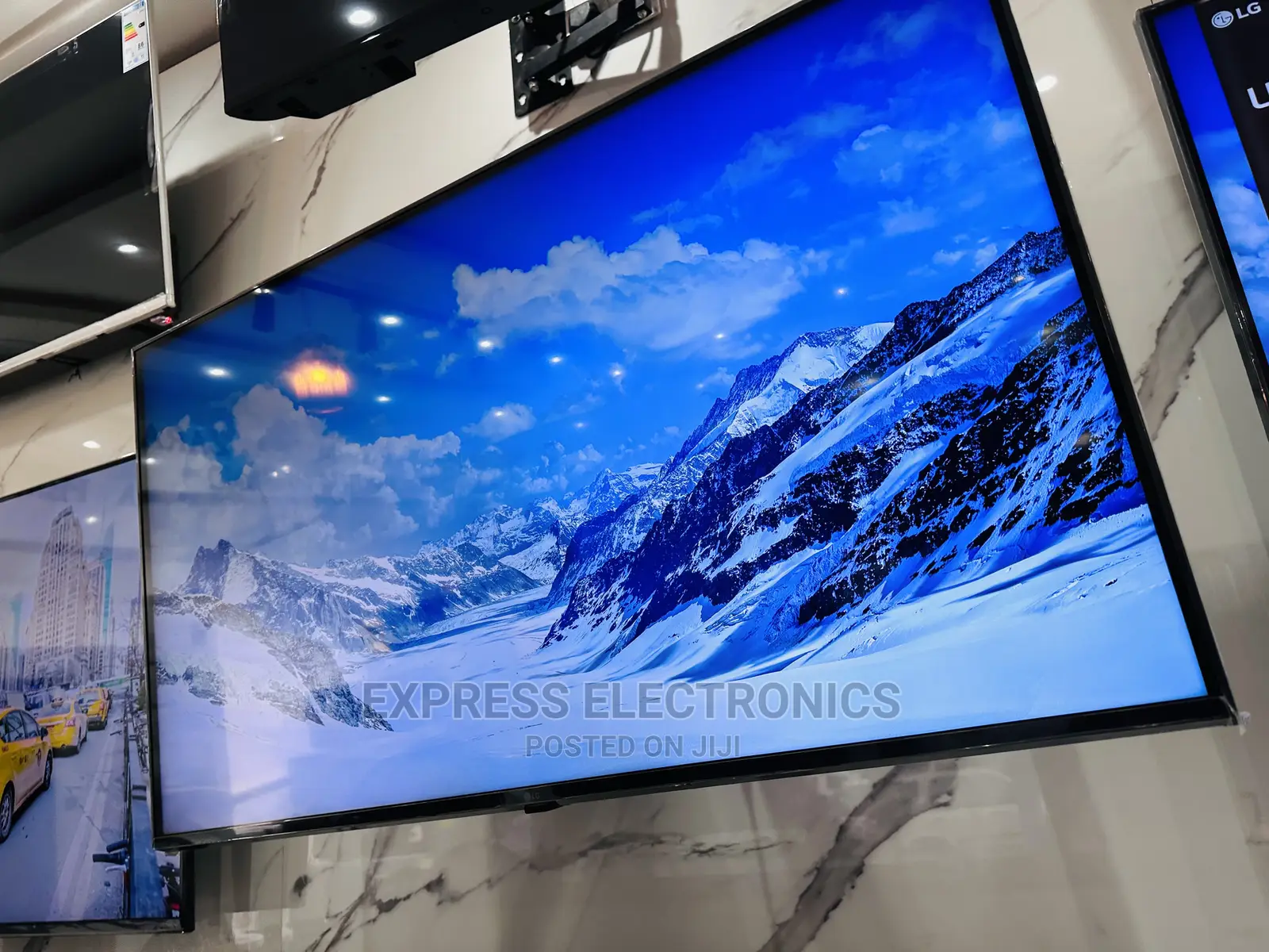 Quality Sleek Samsung Uhd Smart Ua55”Au7000 Tv