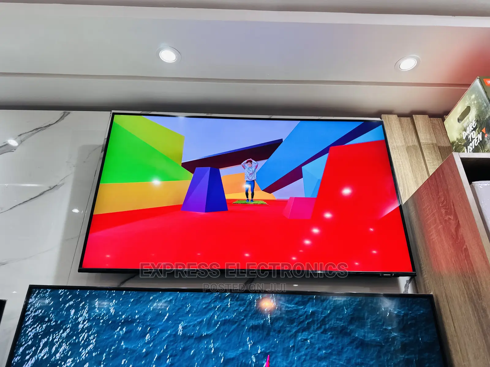 Creative Glossy Samsung Uhd Smart Ua55bu8000 Tv