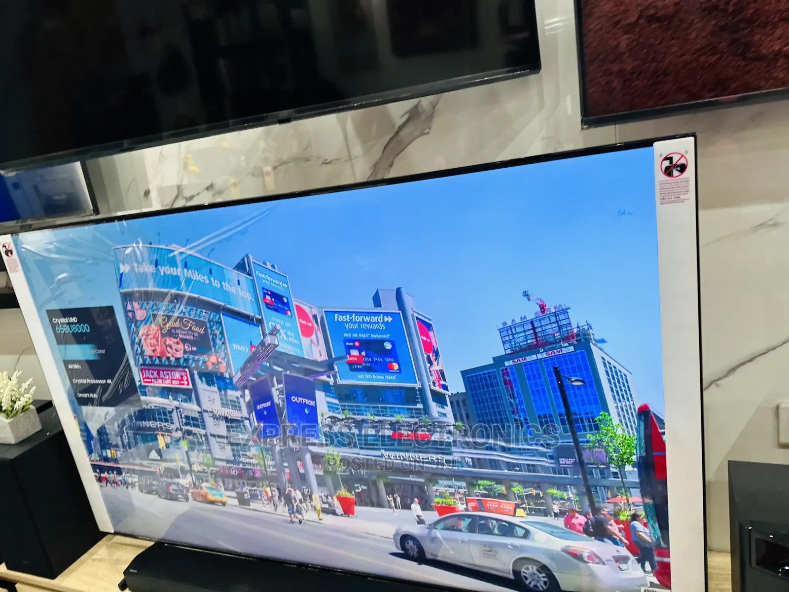 Newest Update Samsung Uhd Smart Ua55”Bu8000 Tv