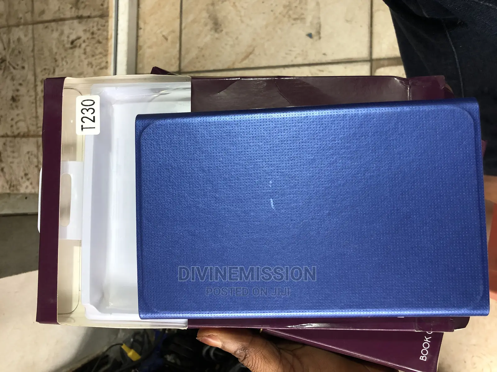 Samsung Tab4. T230 Flip Case