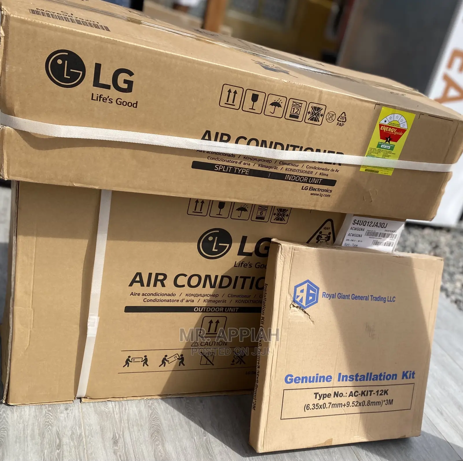 LG 2.0HP Air Conditioner Cools Faster, Feather and Wider