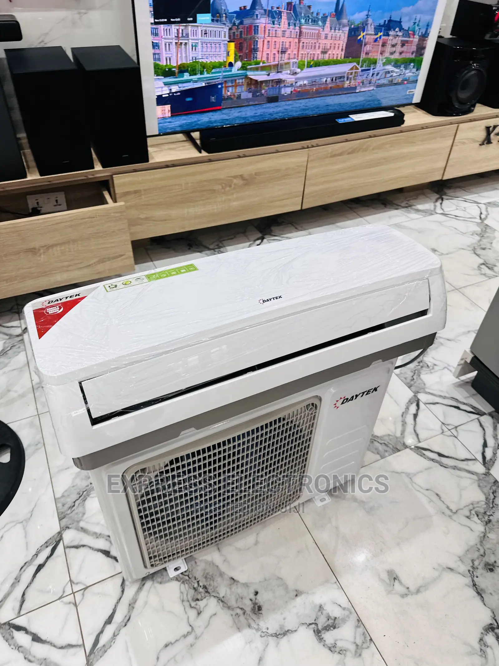 Daytek 1.5hp Split R410 Gas White
