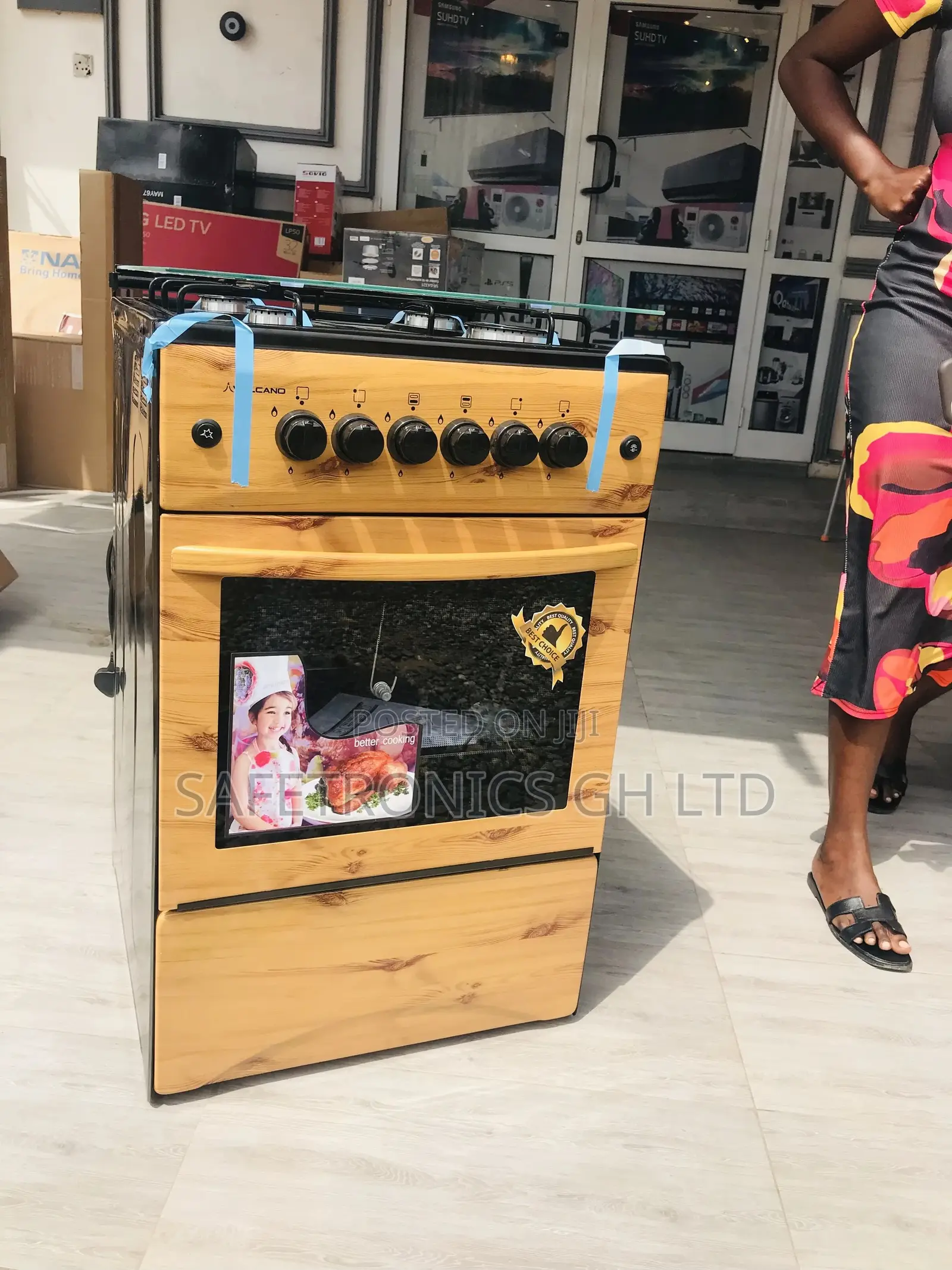 Durable 4 Gas Volcano Oven With Grill Wooden Light
