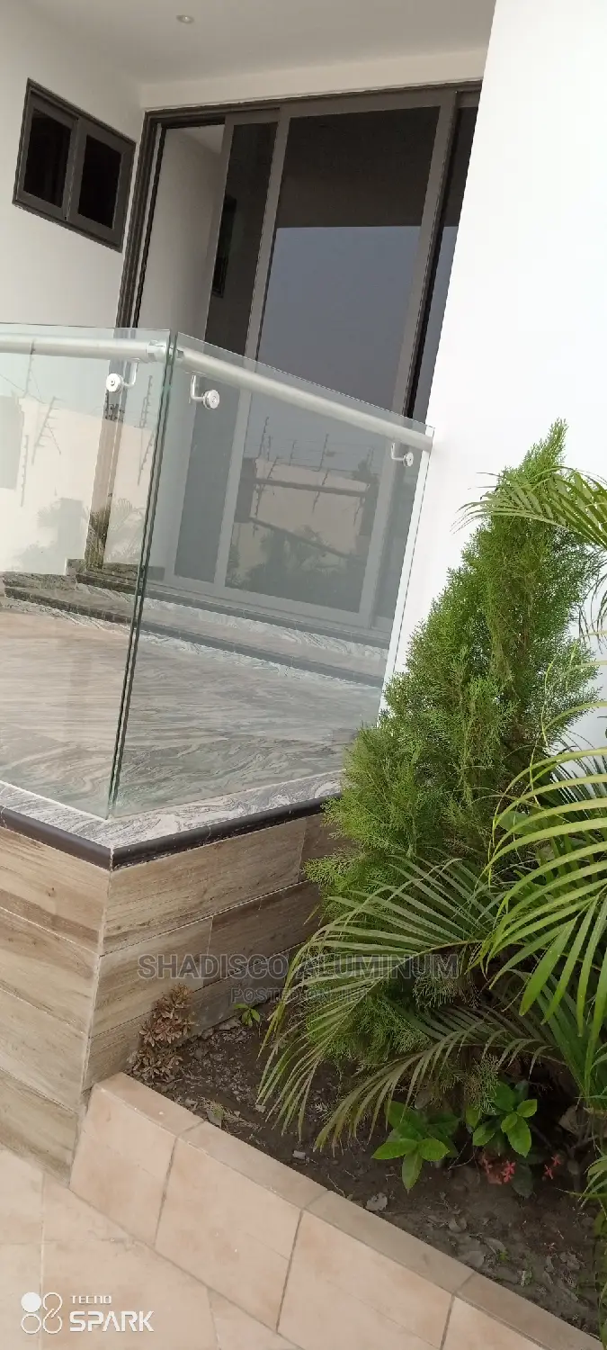 Balusters Glass