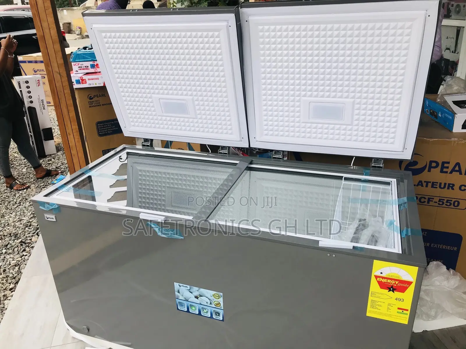 PCF-550 Chestfreezer Doubledoor Pearl High Efficiency Sliver