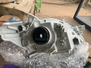 Toyota Yaris 2008 Headlight ORIGINAL